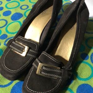 Faux suede winter wedges